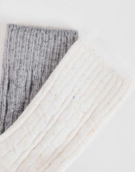 Topshop 2-pack mysstrumpor i kabelstickning i benvit och grå melerad, 2 av 3