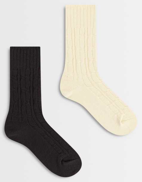Topshop 2pk cable knit cosy socks in chocolate and off white - view 1