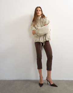 3 quarter length capri in brown