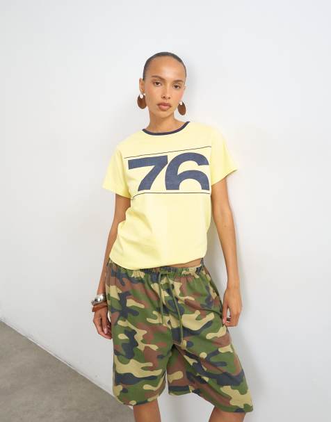 Topshop '76' grafisk baby T-shirt i gul - view 1