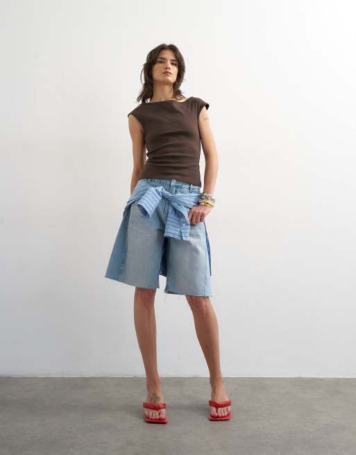 Topshop 90's boat neck vest in dark chocolate, 2 of 4