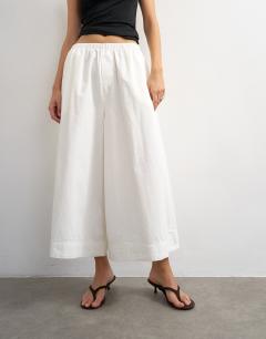Model wearing A line culotte in ecru