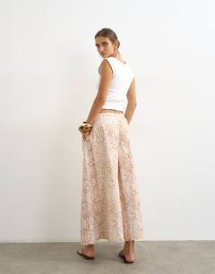 Model wearing A line poplin culotte in  abstract animal print