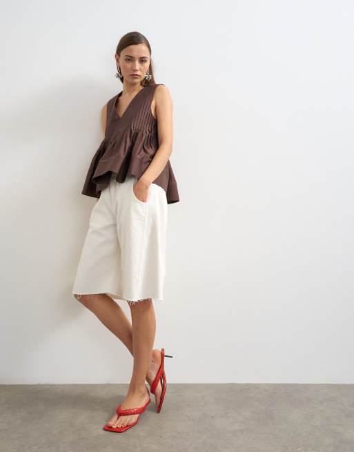Topshop – A-Linien-Oberteil in Schokobraun mit V-Ausschnitt und Biesendetail, 2 von 4