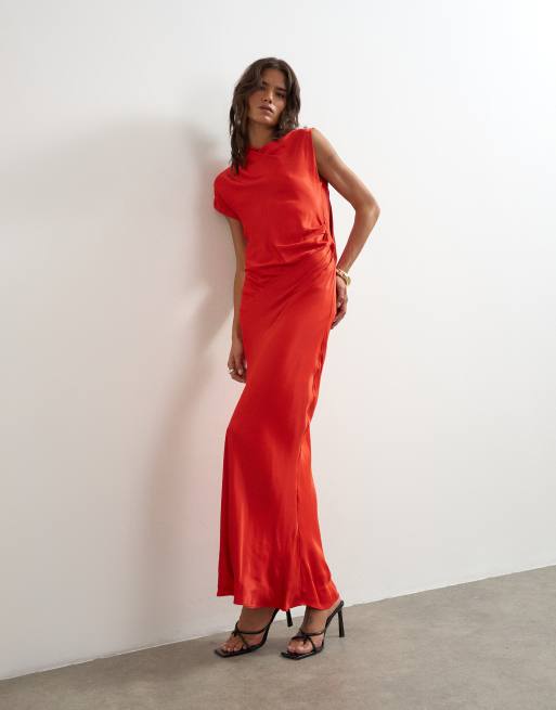 Topshop abito maxi in raso con collo integrato, pieghe laterali e schiena scoperta, rosso intenso, 2 di 4