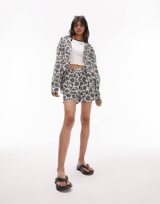 Topshop sales floral shorts