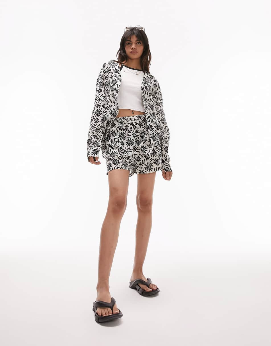 Topshop abstract floral print shirt and short beach resort set in mono 2
