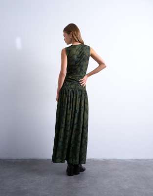 Abstract print dropped waist maxi dress in green | Topshop