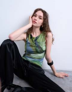 Abstract print ruched side tank in green