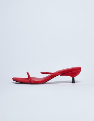 Topshop - Ada - Mules aus Wildleder in Rot mit Kitten-Absatz