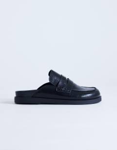 Addie loafer mule in black