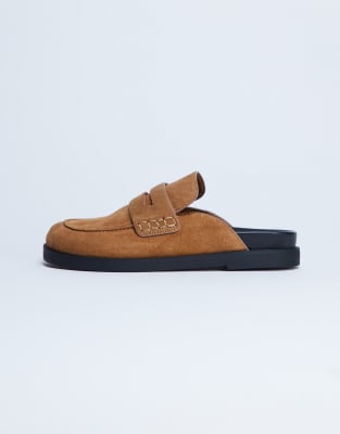 Topshop - Addie - Mules im Loafer-Design aus echtem Wildleder in Hellbraun-Brown