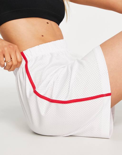 Topshop airtex runner short with contrast piping in white - part of a set, 3 of 4