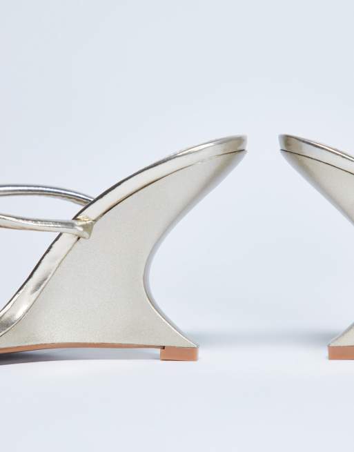 Topshop - Alexa - Muiltjes met sleehakken in goud, 3 van 3
