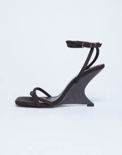 Alexa wedge heeled mule in chocolate