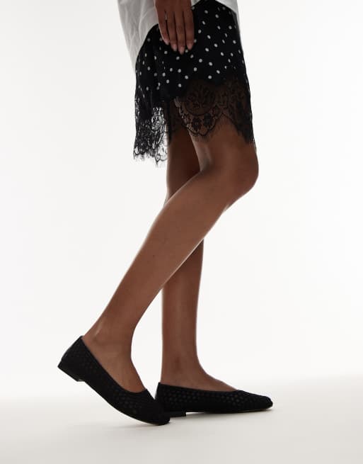 Topshop Amara crochet mesh ballet flats in black, 3 of 4