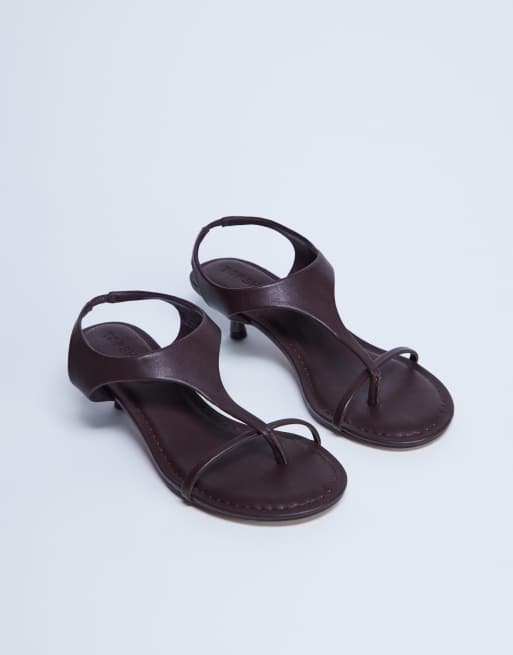 Topshop - Amber - Teensandalen met halfhoge hak in bordeauxrood, 4 van 4