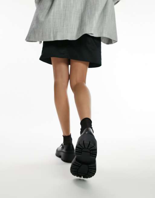 Topshop Amy chunky flat shoes with buckle in black, 3 of 4