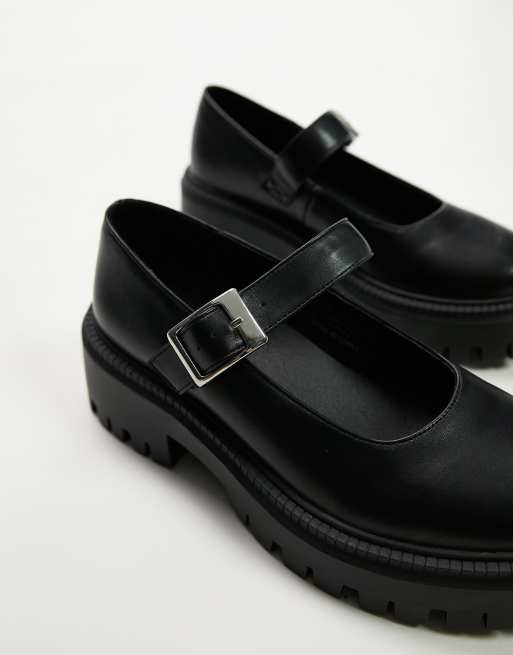 Topshop – Amy – Flache Schuhe in Schwarz mit dicker Sohle und Schnalle, 2 von 4