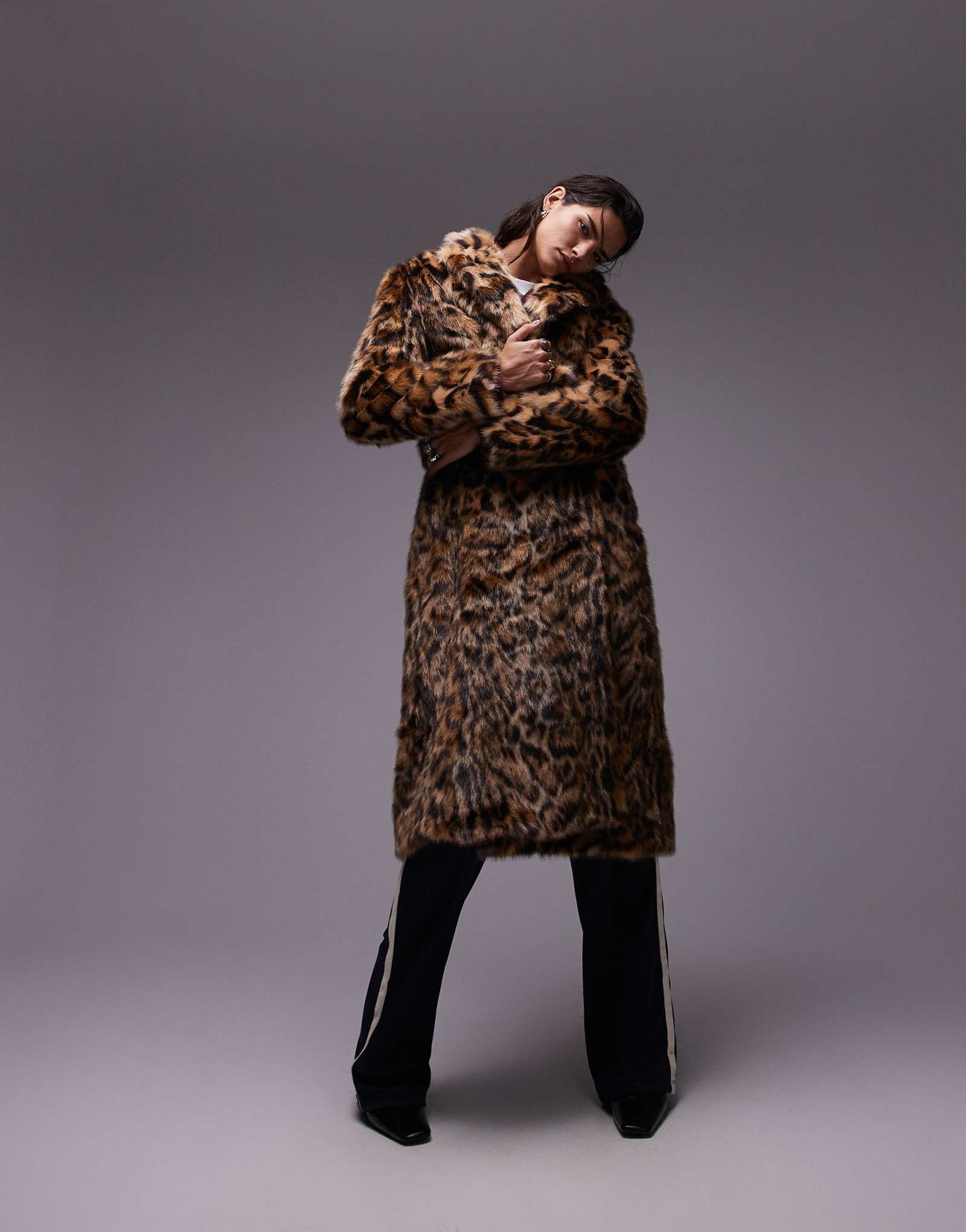 Длинное пальто из искусственного меха Topshop animal в разноцветном цвете