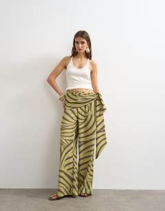 Animal plisse wrap scarf detail trousers in green