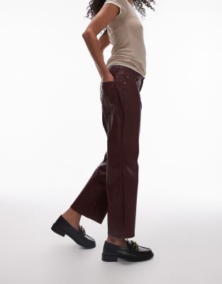 ankle grazer straight leg faux leather pants in oxblood-Red