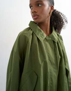 Model wearing Anorak in khaki