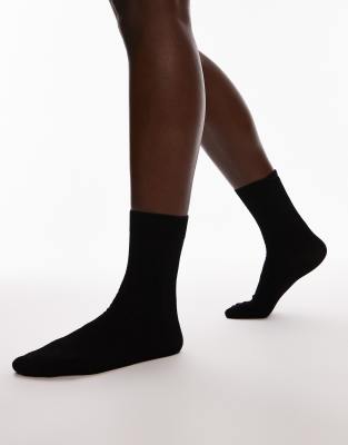 Topshop - Anschmiegsame, gerippte Socken in Schwarz