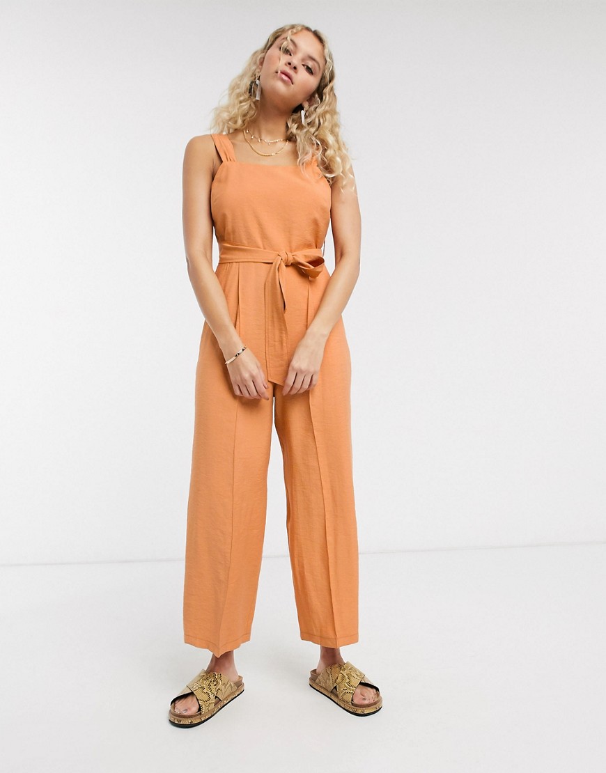 Topshop – Aprikosfärgad jumpsuit i linnetyg med knytning i midjan-Orange