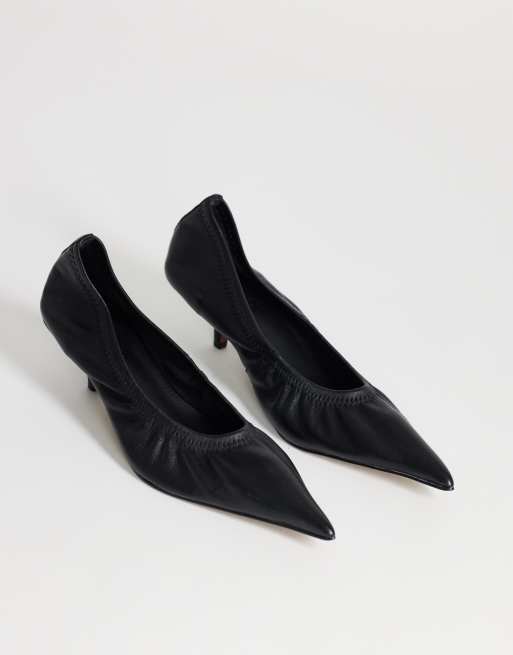 Topshop Arizona ægte læder rynket kitten-hæl pumps i sort, 2 af 4