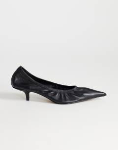 Arizona real leather ruched kitten heel court in black