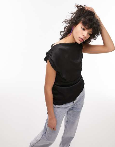 Topshop – Ärmelloses, gerafftes Satin-Oberteil in Schwarz - view 1