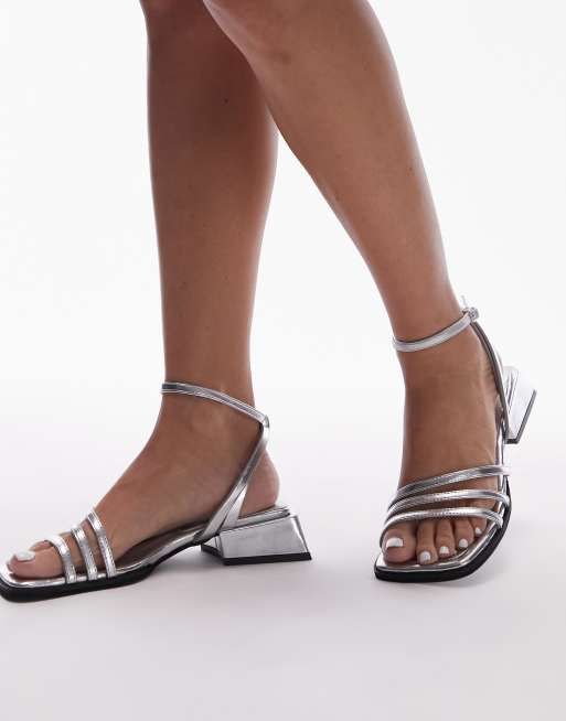 Topshop - Ash - Sandali in due parti con tacco medio argento a pianta larga, 2 di 4