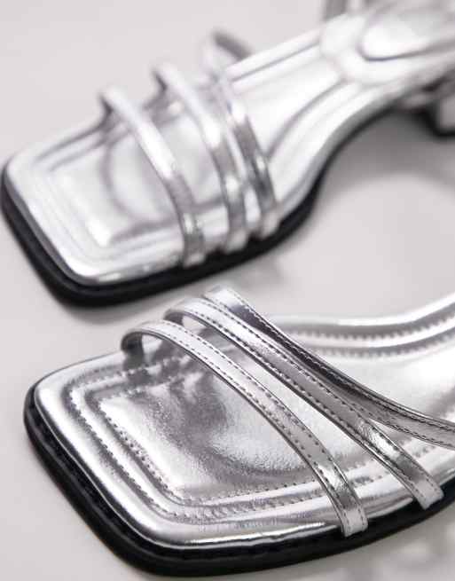 Topshop - Ash - Sandali in due parti con tacco medio argento a pianta larga, 4 di 4