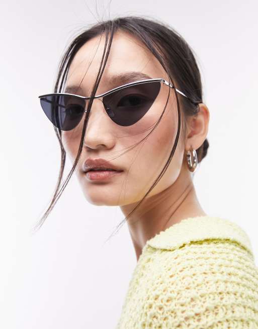 Topshop – Aster – Abgewinkelte Visor-Sonnenbrille in Silber