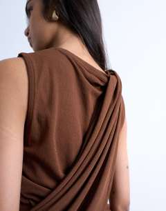 Model wearing Asymmetric drape detail top in chocolate