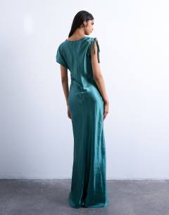 Model wearing Asymmetric tuck side satin maxi in petrol