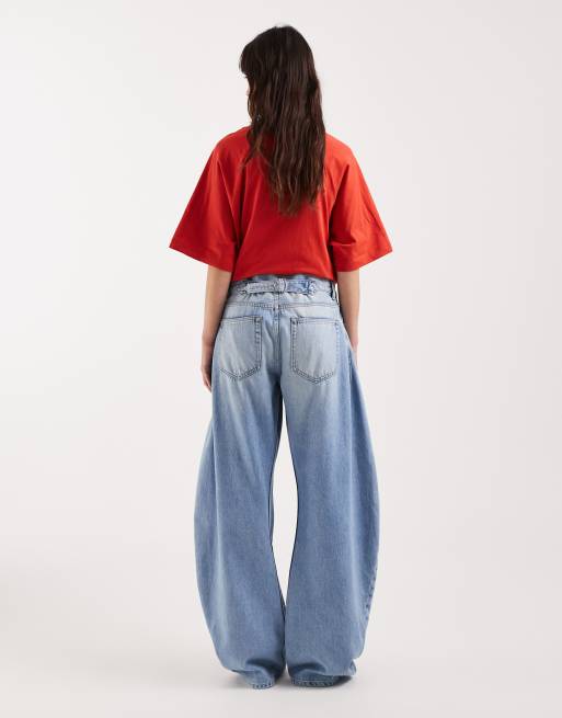 Topshop – Asymmetrisch geschnittene Boyfriend-Jeans in Bleach, 2 von 5