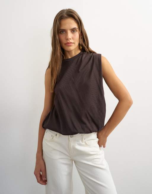 Topshop asymmetrische gerimpelde top met open achterkant in chocoladebruin, 4 van 4