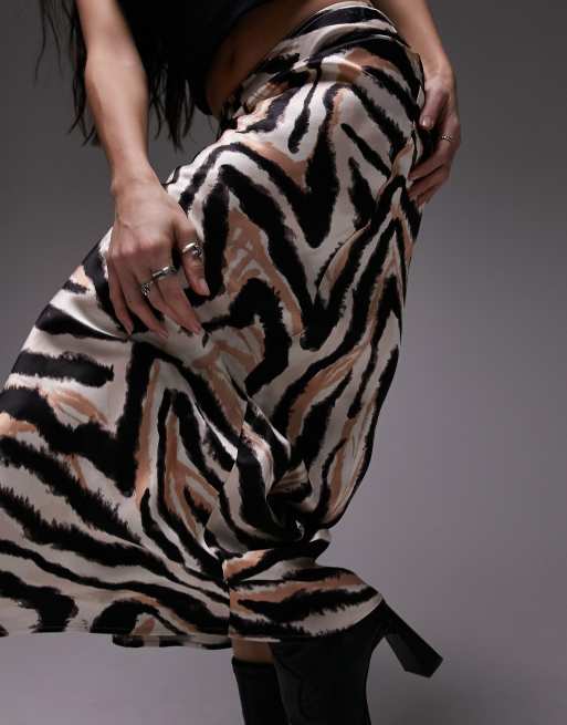 Topshop – Asymmetrischer Maxirock mit mehrfarbigem Animalprint, 2 von 4