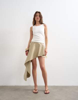 Topshop - Asymmetrischer Minirock in Steinbeige-Keine Farbe