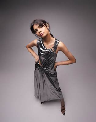 Topshop - Asymmetrisches Midikleid in Metallic-Silber mit Zierausschnitten