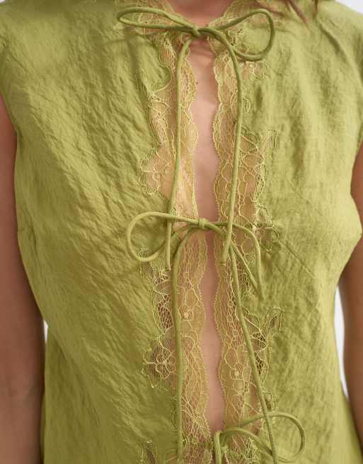 Topshop – Asymmetrisches Oberteil in Khaki mit Flügelärmeln, Bindedetail vorne und Spitzendetail, 3 von 4