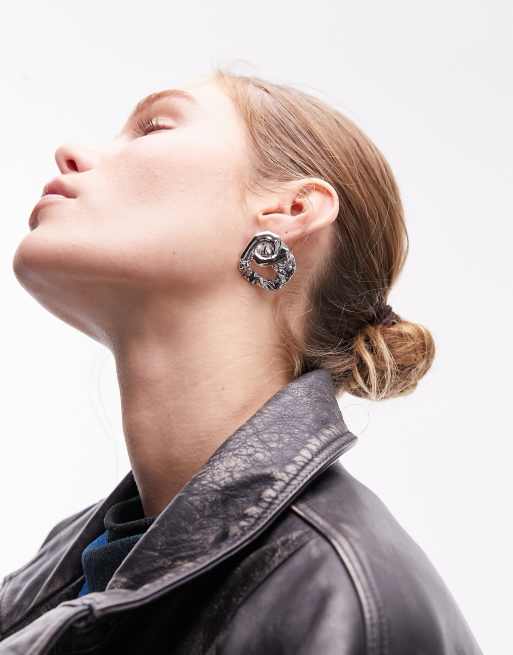 Topshop – Athens – Runde Statement-Ohrstecker in geschmolzener Silberoptik
