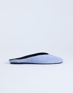 Atlas mule flat shoe in blue
