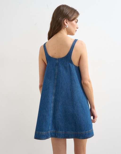 Topshop – Ausgestelltes Jeans-Latzkleid in kräftigem Blau, 4 von 4