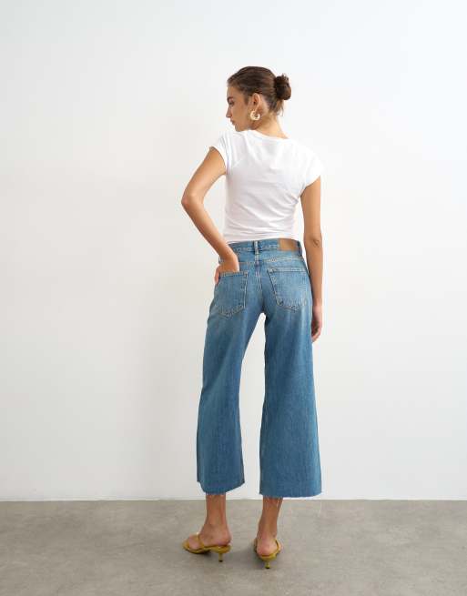 Topshop awkward crop jeans in vintage blue, 4 of 5