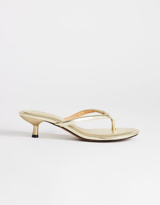 Topshop - Axel - Sandali infradito color oro con tacco medio