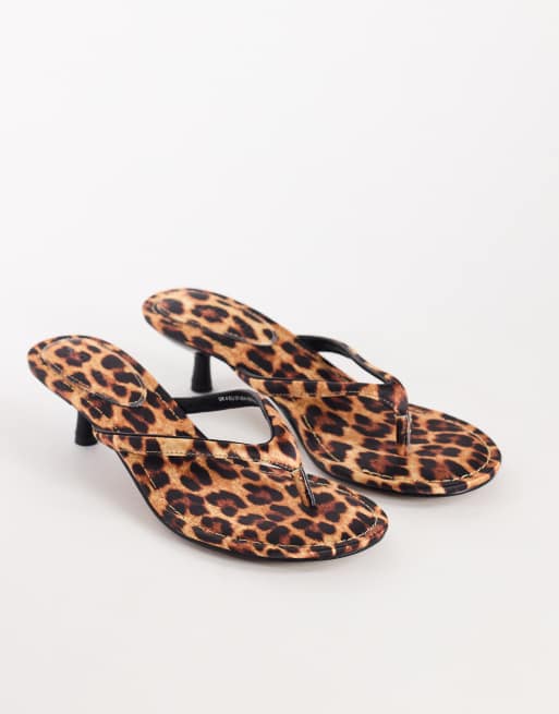 Topshop Axel toe thong mid heel sandal in leopard print satin, 2 of 4