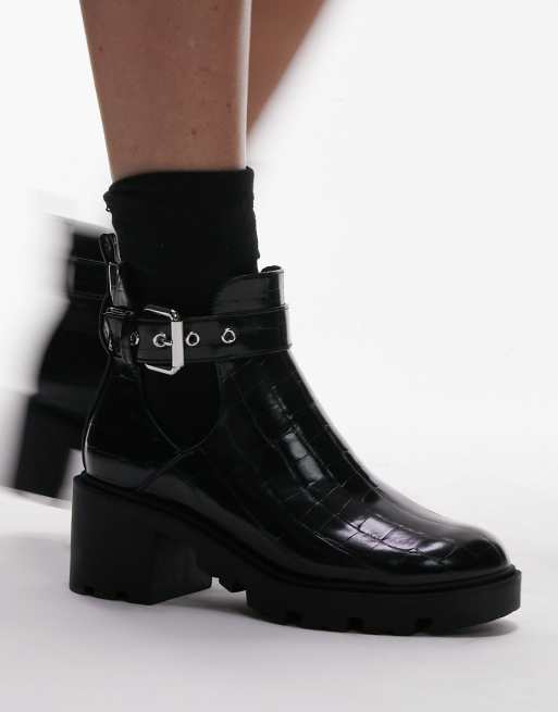 Cut out shop heeled boots